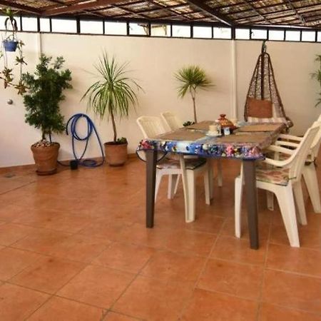 Appartement Elegant Et Climatise Au Centre Avec Terrasse - Proche Plage Et Attractions ! 탕헤르 외부 사진